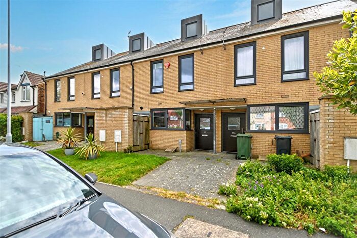 3 Bedroom Terraced House For Sale In Churchdale Road, Eastbourne, BN22