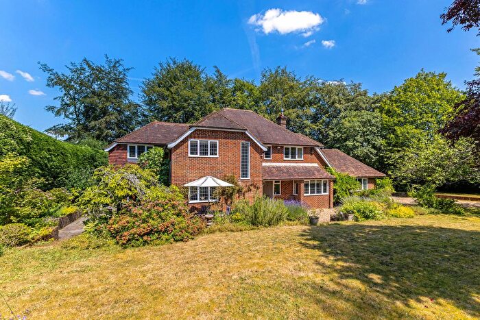 5 Bedroom Detached House For Sale In The Street, Long Sutton, RG29