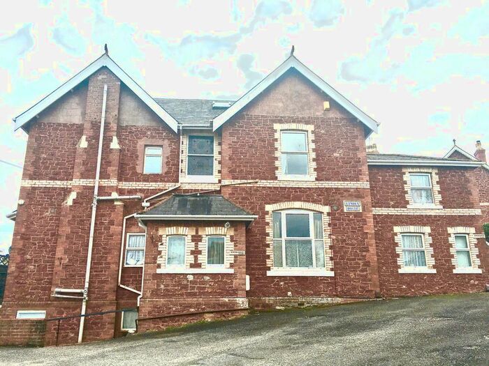 1 Bedroom Flat To Rent In Ruckamore Road, Torquay, TQ2