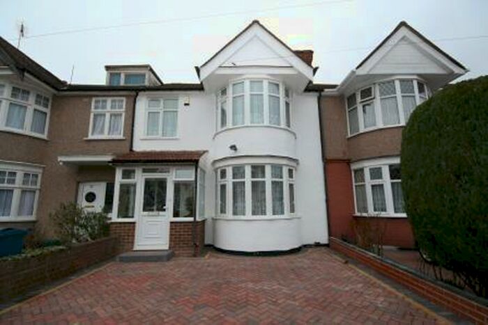 3 Bedroom Terraced House To Rent In Alicia Avenue, Kenton, HA3
