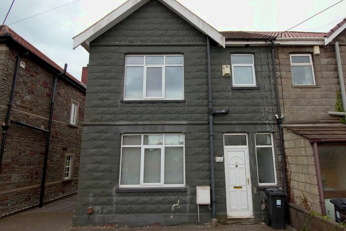 3 Bedroom Semi-Detached House To Rent In Mount Hill Road, Bristol, BS15