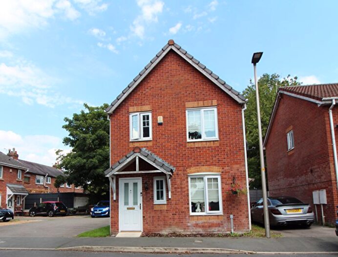 3 Bedroom Detached House For Sale In Arncliffe Court, Hindley, Wigan, WN2