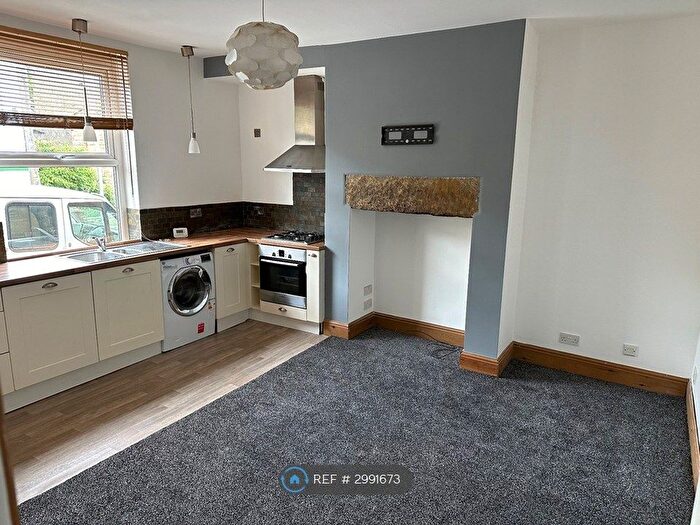 2 Bedroom Terraced House To Rent In New Bank Street, Morley, Leeds, LS27