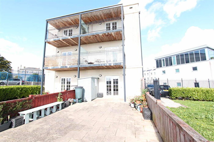 2 Bedroom Apartment To Rent In Flagstaff Walk, Mount Wise, Plymouth, PL1