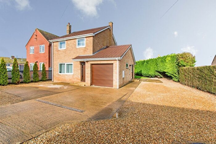 3 Bedroom Detached House For Sale In Church Road, Wisbech St. Mary, Wisbech, PE13