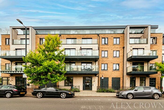 2 Bedroom Apartment To Rent In Argo House, Kilburn Park Road, Maida Vale, NW6