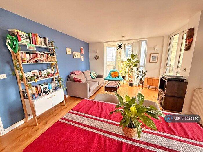 1 Bedroom Flat To Rent In Hacon Square, London, E8