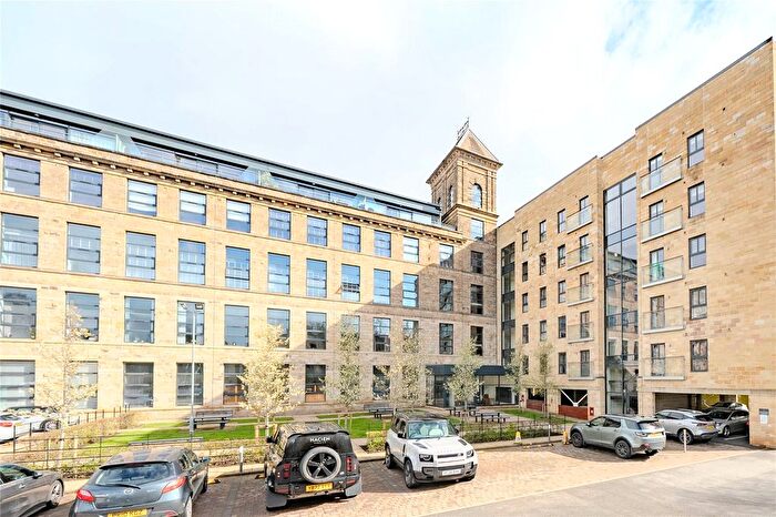 2 Bedroom Flat For Sale In Horsforth Mill, Low Lane, Horsforth, Leeds, LS18