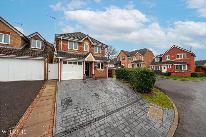 3 Bedroom Detached House For Sale In Hawthorn Way, Hartshill, Nuneaton, Warwickshire, CV10