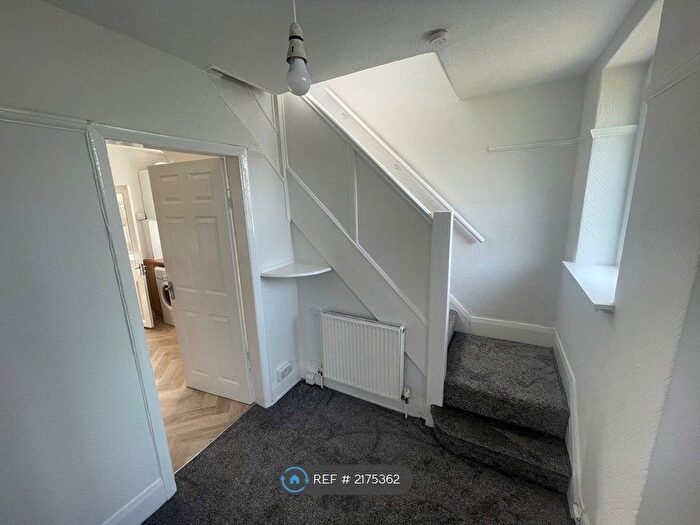 3 Bedroom Semi-Detached House To Rent In Thatch Leach Lane, Whitefield, Manchester, M45