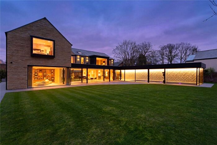 5 Bedroom Detached House For Sale In Farrer Lane, Oulton, Leeds, West Yorkshire, LS26