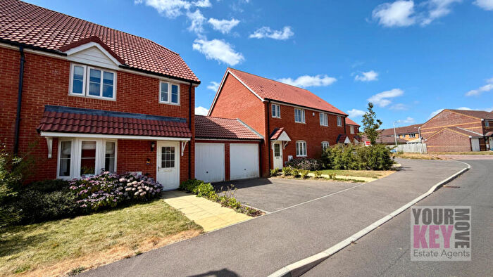 3 Bedroom Semi-Detached House For Sale In Gray Close, Hawkinge, Folkestone, Kent, CT18