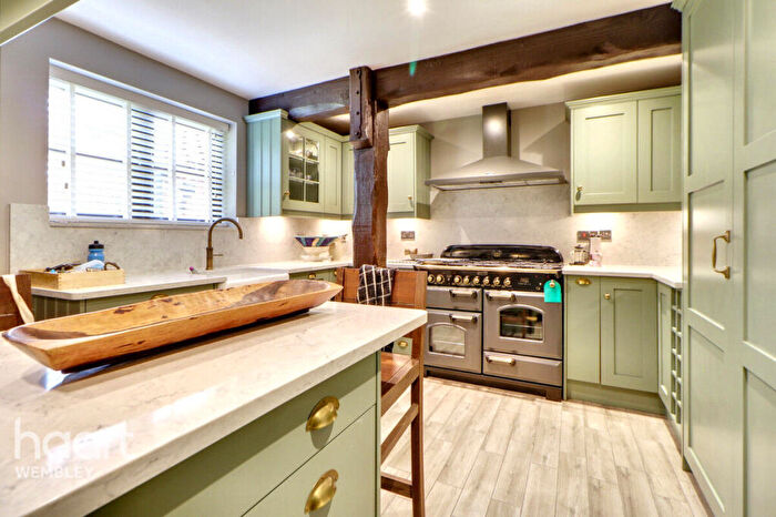 5 Bedroom Detached House For Sale In Wembley Park, HA9