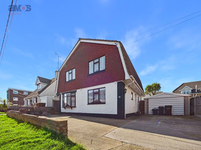 5 Bedroom Detached House For Sale In Aalten Avenue, Canvey Island, Essex, SS8