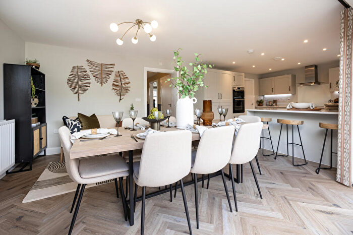 4 Bedroom Detached House For Sale In Tewkesbury Road, Twigworth, GL2