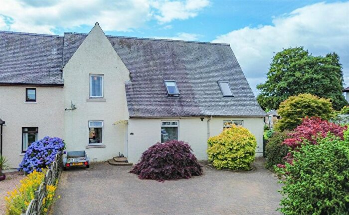 4 Bedroom House For Sale In Murray Place, Stanley, PH1
