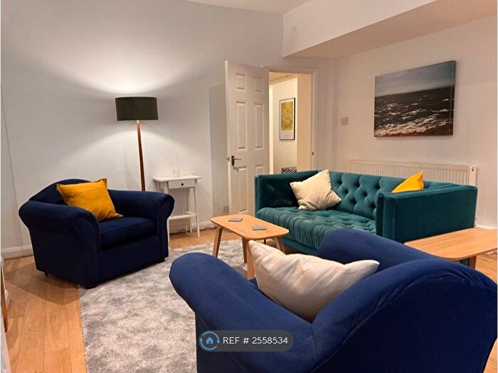 2 Bedroom Flat To Rent In Longridge Road, London, SW5