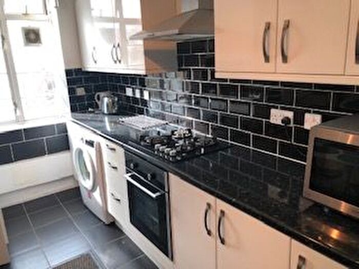 6 Bedroom Maisonette To Rent In Jackson Road, London, N7