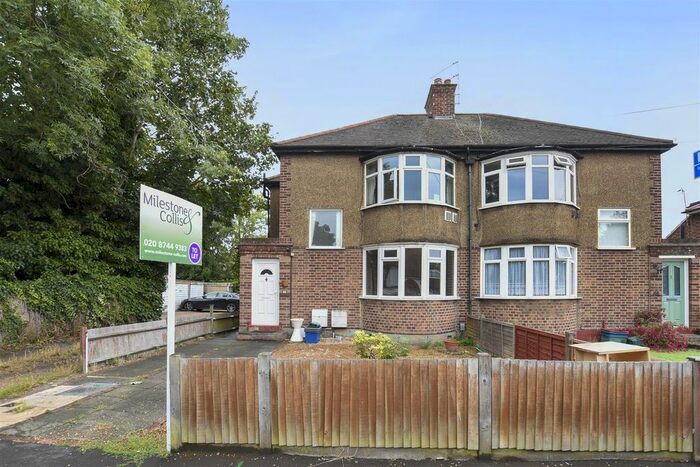 1 Bedroom Flat To Rent In Mill Way, Feltham, TW14