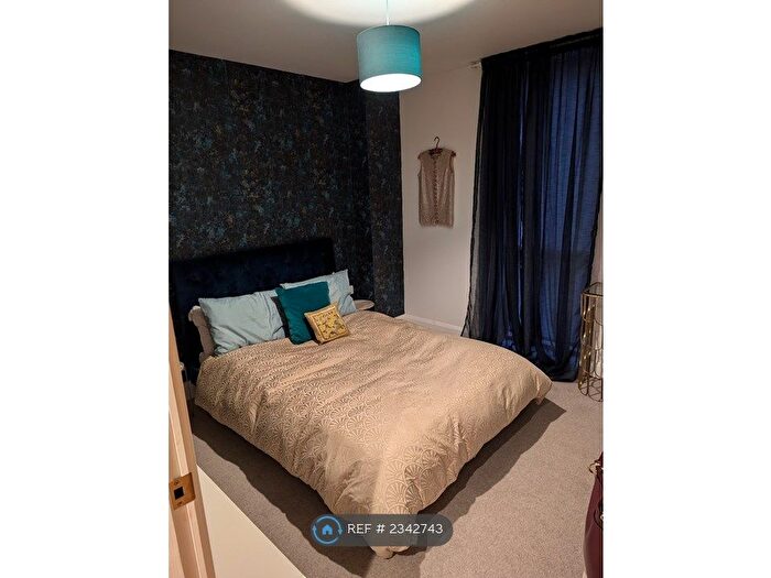 1 Bedroom Flat To Rent In Pilch House, London, E3