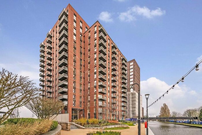 2 Bedroom Flat To Rent In Quay Walk, Wembley, HA0