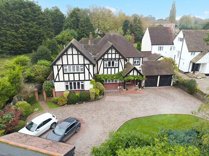 6 Bedroom Detached House For Sale In High Road, Chigwell, Essex, IG7