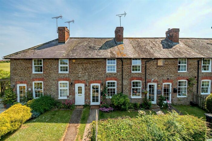 3 Bedroom Terraced House For Sale In Stonestile Road, Headcorn, Ashford, TN27