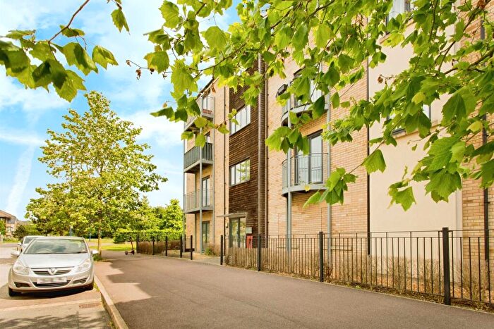 2 Bedroom Apartment For Sale In Sweetpea Way, Cambridge, CB4