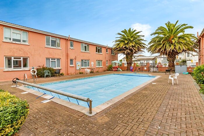1 Bedroom Flat For Sale In Esplanade Road, Paignton, TQ4