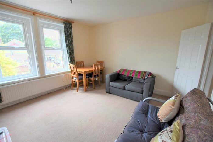 1 Bedroom Flat To Rent In Station Road, West Drayton, UB7