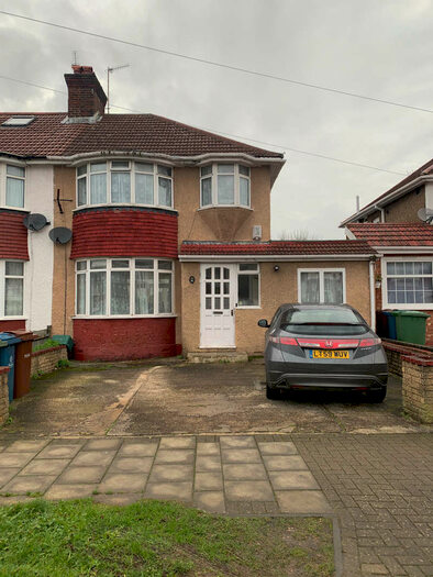 4 Bedroom Semi-Detached House To Rent In 46 Twyford Road, HA2