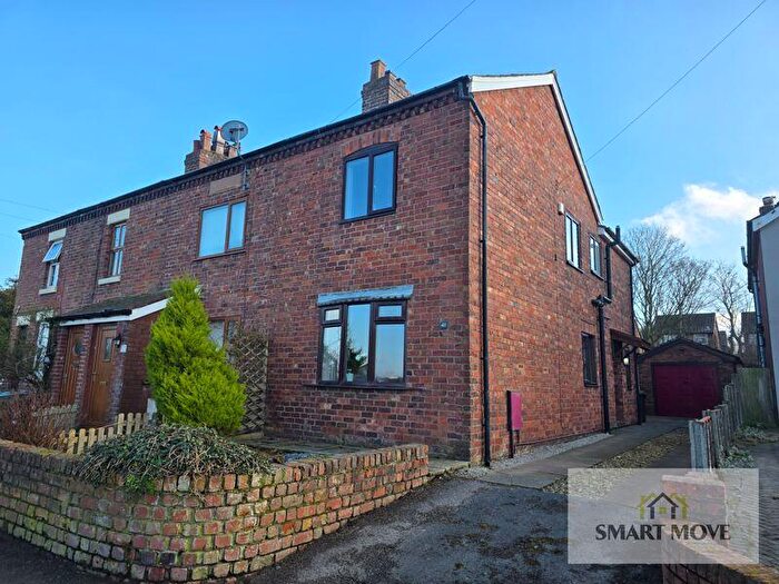 3 Bedroom Character Property For Sale In ***Open Views*** Shore Road, Hesketh Bank, Preston, PR4