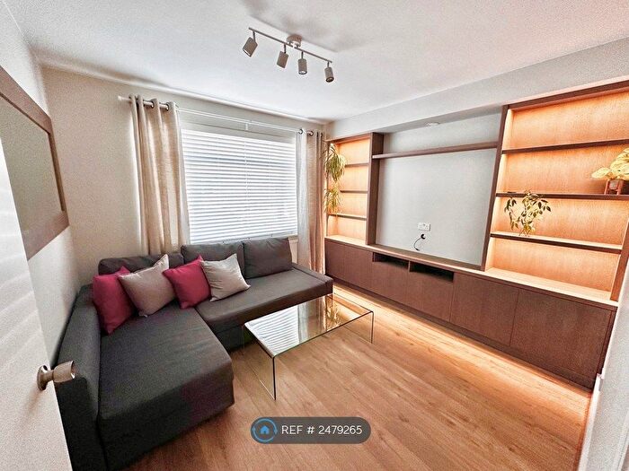 2 Bedroom Maisonette To Rent In De'arn Gardens, Mitcham, CR4