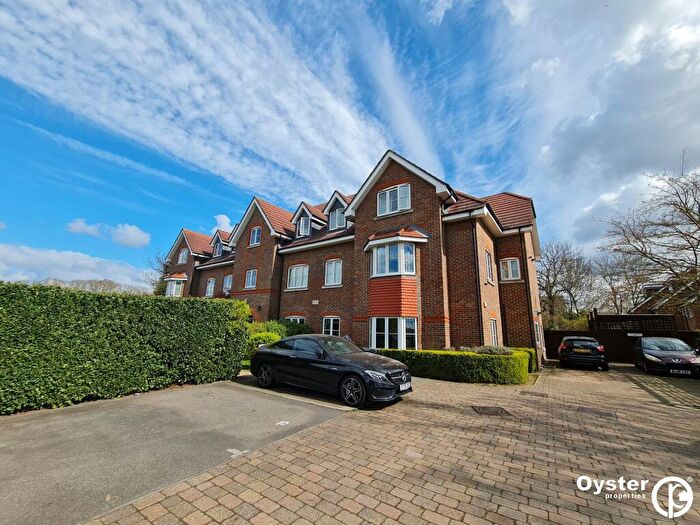 2 Bedroom Flat To Rent In Honeypot Lane, Stanmore, HA7