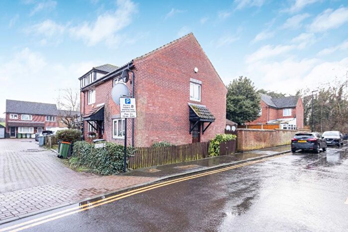 2 Bedroom Semi Detached House For Sale In Neatscourt Road, London, E6