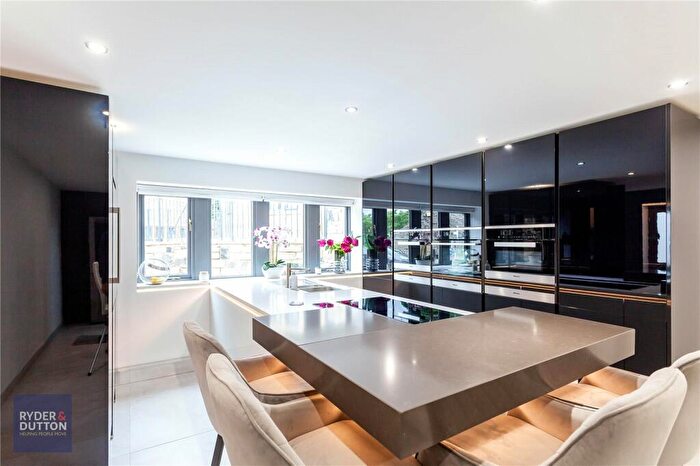4 Bedroom Detached House For Sale In Buckley Drive, Denshaw, Saddleworth, OL3