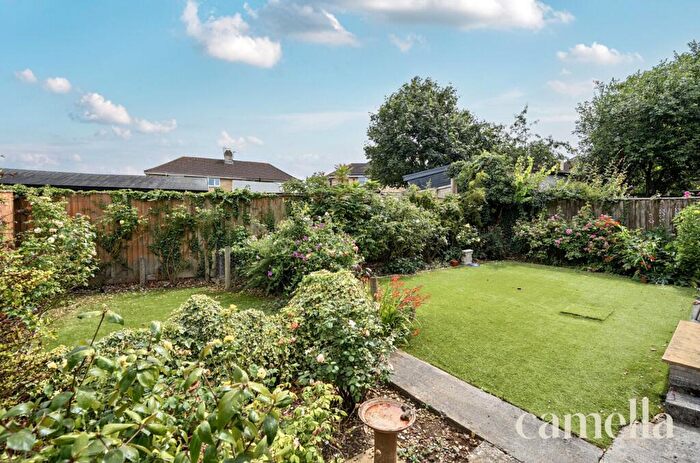 3 Bedroom Semi-Detached Bungalow For Sale In The Hollow, Bath, BA2