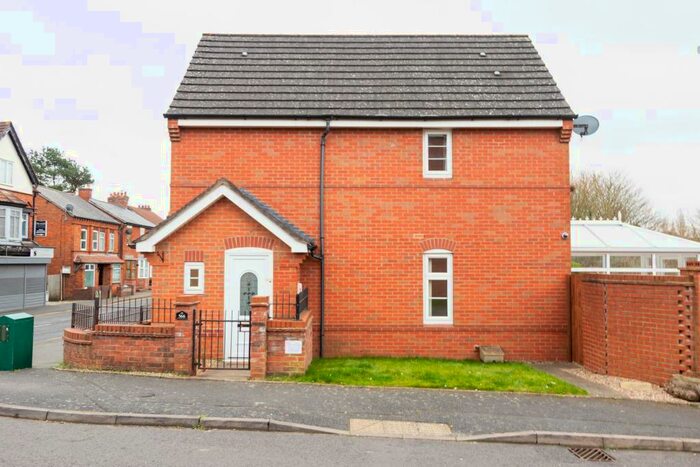 3 Bedroom Detached House To Rent In Evesham Road, Redditch, B97