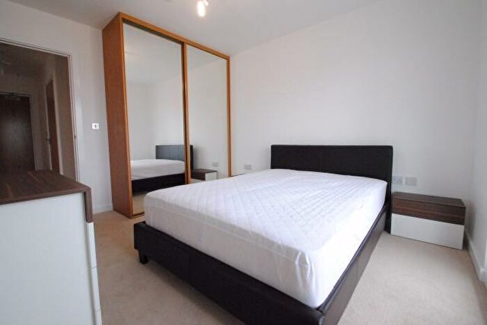 1 Bedroom Flat To Rent In Barge Walk, London, SE10