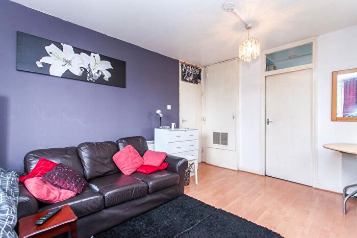 1 Bedroom Flat To Rent In Hornsey Road, Holloway, N7
