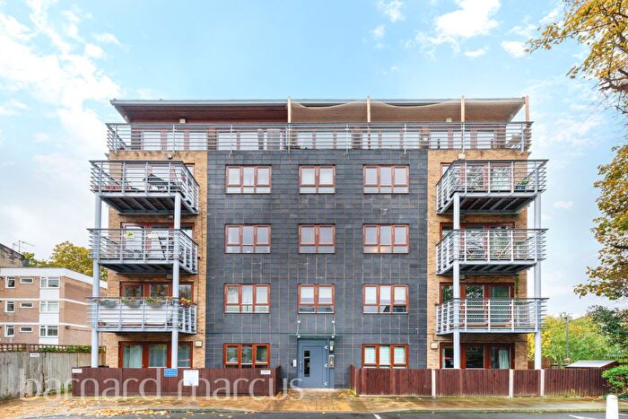 1 Bedroom Flat To Rent In Carlton Drive, Putney, SW15