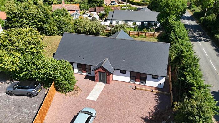 3 Bedroom Detached Bungalow For Sale In Ledbury Road, Tirley, GL19