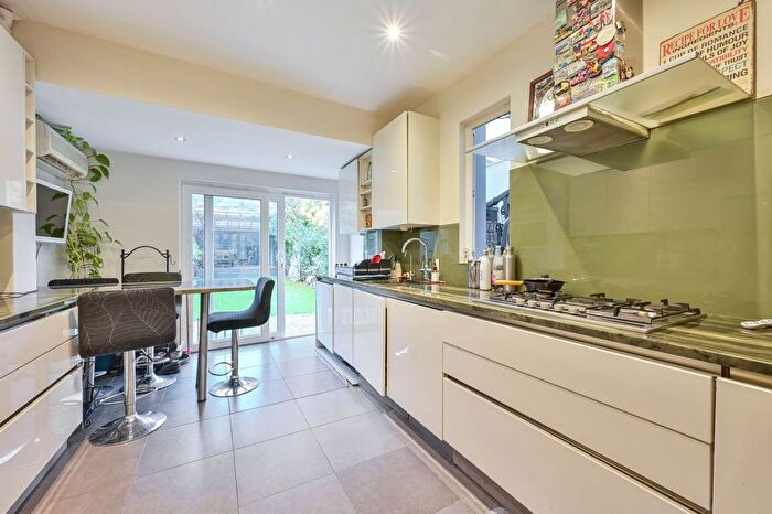 4 Bedroom Property To Rent In Srathearn Road, Wimbledon, London, SW19