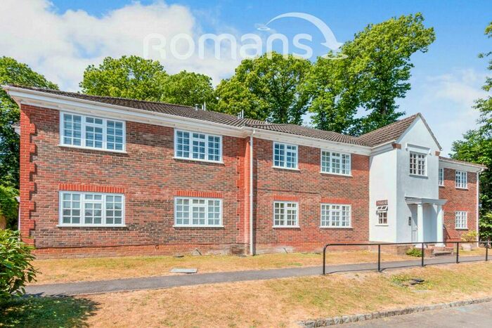 1 Bedroom Flat To Rent In Hawkesworth Drive, Bagshot, GU19