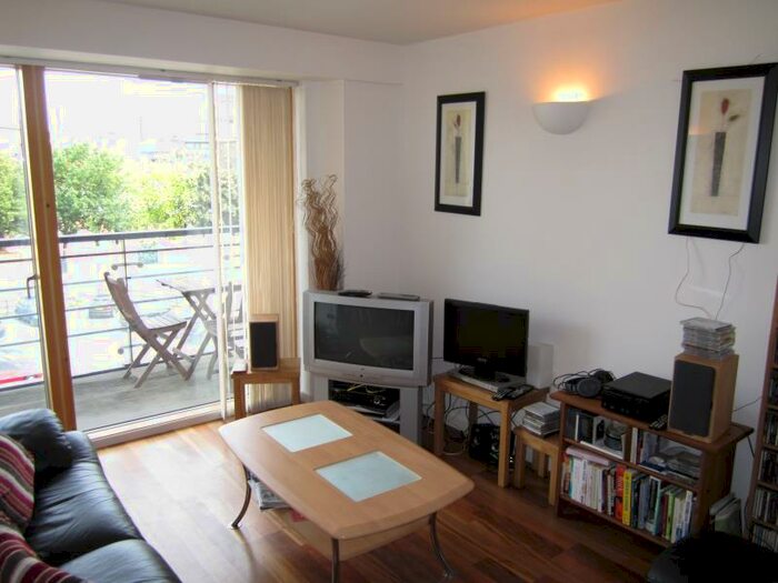 2 Bedroom Apartment To Rent In Whitehall Waterfront, LS1