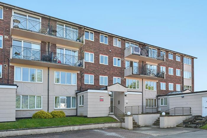 2 Bedroom Flat To Rent In Silkdale Close, East Oxford, OX4