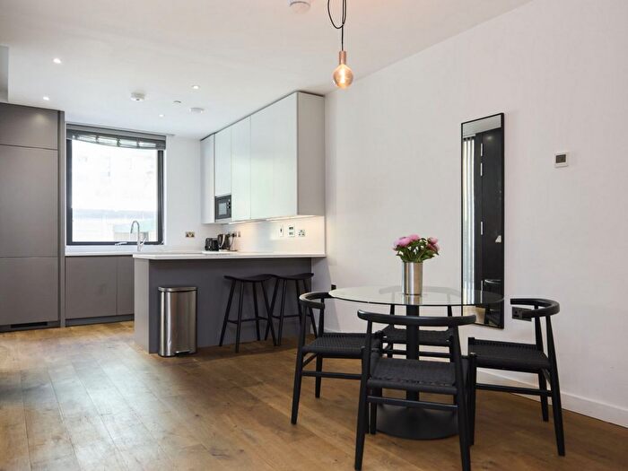 3 Bedroom Flat To Rent In Cyrus Field Street, London, SE10