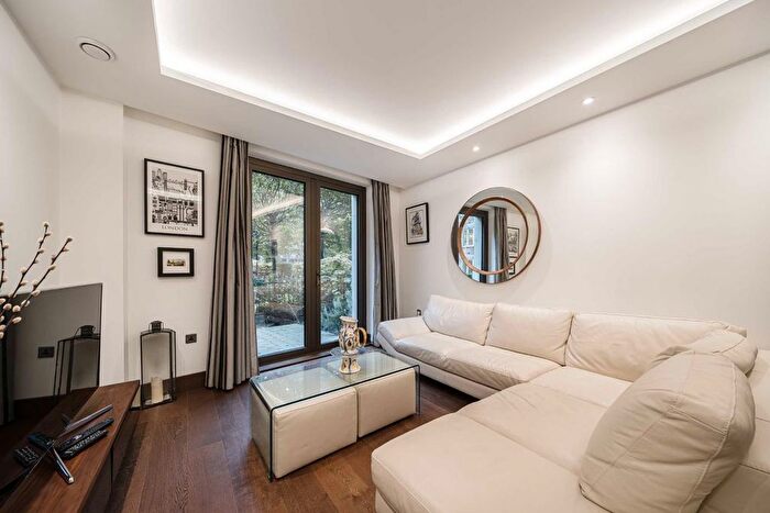2 Bedroom Flat For Sale In Fetter Lane, Fetter Lane, City Of London, EC4A