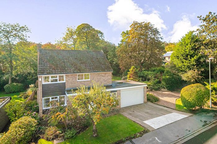 4 Bedroom Detached House For Sale In Brendon Drive, Birkby, Huddersfield, HD2