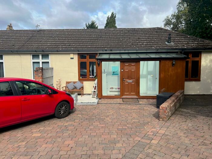 2 Bedroom Bungalow To Rent In Olive Lane, Liverpool, L15
